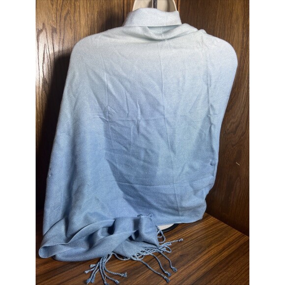 MARY KAY Scarf WRAP BLANKET SCARF SHAWL VISCOSE SOFT 28" X 80" Lightweight Blue - Picture 9 of 9